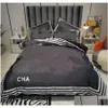 Conjuntos de ropa de cama de diseñador negro, edredón cálido de invierno, edredones de cama tamaño Queen, fundas de almohada Ers, entrega directa