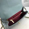 Tygväska för kvinnor Designer Bag Cowhide Lychee Mönster Handväska med kedjelandband Crossbody Clutch Bag Emblem of Metal Luxury Handbags Vintage Plånbok