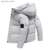 Męskie Down Parkas Top Grade Men Mass Fashion Down Jacket 2022 Nowe kobiety kobiety z kapturem grube zima) Keep Classic Khaki Short Down Płaszcz Q230831