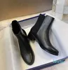 Cuir de veau verni noir Véritable cuir de luxe designer sans lacet chaussures femmes gros bloc talon Med bout arrondi martin bottillons usine chaussures