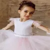 Abiti da ragazza Tulle Fiore Eleganza Lunghezza pavimento Senza maniche Compleanno Matrimonio O Collo Fiocco Tutu Abito da spettacolo Abito da prima comunione