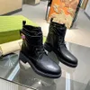 Noticias Diseñadores Botas de tobillo Botas de mujer Cabeza redonda de color Suela gruesa Botas Martin elásticas elevadas Zapatos con cordones Apertura de cremallera ajustable Botas de motocicleta 35-42