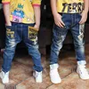 Jeans est printemps et automne pantalons pour enfants enfants bébé lettre couture pantalon décontracté pour garçon 230830