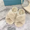 H cdSlippers Designer Fashion Women Wool Sandals Warm Comfort F Woman Slipper Shoes Autumn Winter fashion fluffy fuzzy slippers Letters Flop TB bb G