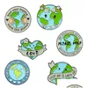 Broches Broches Lettres de haute qualité Broche en alliage pour hommes Femmes Creative Cartoon Love Earth Badge Mode Pins Bijoux Cadeau Drop Delive Dhwy7