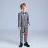 Costumes Gray Formal Boy's 4-Piece Suit pour enfants 216 ans Pantalon de veste en manteau de blazer, y compris le pantalon de pantalon assorti en arc pour gamin 230927