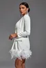 Costumes pour femmes élégant plume blanc femmes Double boutonnage femme Mini robe sur mesure en vrac bureau dame robe de soirée de bal