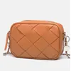 Abendtaschen Fashion Weave Women Messenger Bag Small Brand Design Ladies Kettenklappe Silng PU Leder Frau Crossbody Schulter Pinkevening