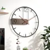 Horloges Murales Fer Horloge Murale Grande Taille 3D Nordique Métal Rond Grande Montre Murale Noyer Pionter Horloges Modernes Décoration pour La Maison Salon 230301