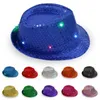 LED ジャズ帽子点滅ライトアップ Fedora キャップスパンコールキャップファンシードレスダンスパーティー帽子ユニセックスヒップホップランプ発光キャップ A0301