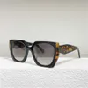 Лучшие дизайнерские солнцезащитные очки для женщин Классические очки Goggle Outdoor Beach Sun Glasses для мужчины Woman Black White 5 Color.
