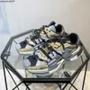 män kvinnor lyx stövlar designer skor sneakers i kamouflage mesh tyg gummi stud trippel svart vit beige tränare gm9 promenad mlmkh000039