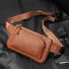 Petit sac de poitrine en peau de vache 2023, sac pour hommes de marque de mode, petit cartable simple et polyvalent, sac pour téléphone portable, petit sac de taille, sac pour hommes mode 230301