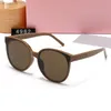 1PCS Fashion Sungass Eyewear Sun Glass Designer Brand Sunglasses For Women Top Quality UV400 Polarisée Travel Beach Fashion Strere1343732