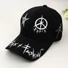 Top kapaklar moda pamuk baba şapka siyah ve beyaz patchwork beyzbol şapkası grafiti snapback moda spor şapkaları erkekler için kadınlar hip hop capsj230228