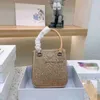 Tasarımcı Totes Luxurys çanta Kadın Çanta Düz Renk Mektup Üçgen Mizaç Çok Yönlü Bayanlar Telefon Çantası Elmas Omuz Çantaları Cüzdanlar İyi Güzel Pochette 2023