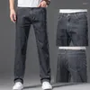 سراويل جينز للرجال الكلاسيكية للملابس الكلاسيكية سراويل مستقيمة سراويل جينز للرجال للرجال الأسود كبير الحجم الكبير 35 40 42 44 46