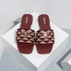 Slipare broderade tyg glider svart beige flerfärgad broderi mulor kvinnors hem flip flops casual sandaler sommar läder platt bild mode trend 60ess