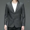 Abiti da uomo Abiti eleganti da uomo grigio scuro Giacca stile inglese slim fit Abito da uomo primavera autunno Abiti su misura Colletto dentellato