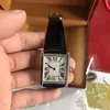 U1 Top-Grade AAA Geometrische Rechteck-Panzer-Handgelenksbrenner Senior Must Quartz Uhren weibliche römische Nummer Uhr Schwarz Leder Saphirkristallglasuhr