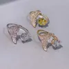 Anillos de racimo Geometría de lujo de moda Cubic Zircon Crystal CZ Compromiso Anillos de dedo para mujeres Boda DUBAI Anillo de ajuste nupcial J2080 G230228