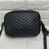 Portfel czarne torby na ramię designerska torba luksusowa pikowana skórzana teksturowana torebka crossbody loulou mody torba na telefon uchwyt karty 2023