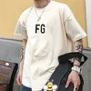 メンズTシャツ印刷されたバックステッチデザインハイストリートルーズショートスリーブTシャツ男性と女性向け