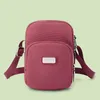 Borse da sera 2023 Colore solido Nylon quadrato verticale One spalla Crossbody Borse da uomo tela piccola