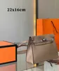 Totes Дизайнерский кусочек сумки для женщин мода кроссовый блок плечо для ремня на плече большой и средняя кожаная сумка Серебряная золотая пряжка черная роскошь мини -сумка