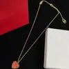 Mode Love Red Heart Pendant Halsband Designer Diamond Necklace Chain Jewelry for Women Party Wedding Present