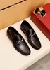 2023 Mens Classic Designer Dress Shoes Slip On Party Wedding Business Casual Loafers Män varumärke Formell kostymskor Storlek 38-45