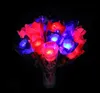 Forniture di fiori decorativi per feste di San Valentino LED Panno colorato Fiore di rosa Lampeggiante luminoso Bacchetta Decorazione Bouquet Decorazioni natalizie