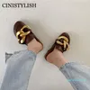 Tasarım Yeni marka altın zinciri kadınlar terlik kapalı ayak parmağı üzerinde katırlar üzerinde ayakkabı yuvarlak bayanlar düşük topuklu gündelik slaytlar flip flop 2021248n 01