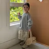 女の子のドレスミランセルガールズドレスキッズスウェットシャツステッチ花柄の偽の2pcs子供服