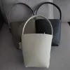 Sac de designer Grande capacité Ligne Sac à bandoulière Femmes Seau Sac à main en peau de vache Sac mère Lichee Grain Tête Couche Peau de vache Seau 230301