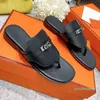 02 Top lederen slippers Dames Sandalen H Solid Color Clip Toe Classic Designer Hook en Loop Ins Fashion Classic Handmade Flat Outdoor Casual Beach Shoes 01