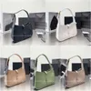 Moda y şekilli Shouder çanta tasarımcısı hobo cross body kadınlar çanta kova totes küçük çanta lady tote lüks deri lüks orijinal deri