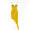 Sıradan Elbiseler Modaya Düzenli Altın Yansıtıcı Pullar Straplez Elbise Kadınlar İçin Zarif Lüks Karnaval Kokteyl Partisi Kıyafetleri Seksi Düzensiz Sütyen