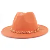 Vrouwen mannen wijd rand fedora hoed met ketting herfst winter faux derby bruiloft jazz hoeden feest cowboy vilt cap sombreros de mujer