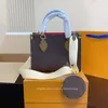Damen-Umhängetasche, Retro-Einzelschulter-Umhängetasche, Handtasche mit großem Fassungsvermögen, kleine quadratische Tasche