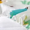 Sängkläderuppsättningar födda baby spjälsäng monterade ark andningsbara pojkar säng madrass täcker tecknad spädbarn torn linne för barnsäng storlek12065cm 230301