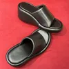 Damer 2023 sommar mid kilklack glidtoffel sandal Casual plattformsskor Bekväma äkta läder Slip On öppen rund tå