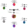 Creative Kid Toy RC Luminous Flight Balls Mini Aircraft Unikt Suspended LED Light Intelligent induktion Flying Ballkid Toys