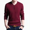 Pulls pour hommes automne hiver couleur unie bouton de mode chandails décontractés homme à manches longues Style coréen pull mâle tricot Vintage Streetwear 230302