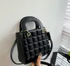 Dzieci Square Lattice Quild torebki Dziewczyny Candy Kolor PU skórzana torba Messenger Style Style Children Torka Z0558