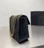 Bolso CC Otros bolsos Línea Chevron para mujer Punto en V Jumbo Vintage Bolso negro Insignia grande Herrajes de metal dorado Cadena de Matelasse Crossbody Hombro Diseñador Bolso grande