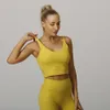 Luu Tanks Camis Designer Tracksuit Yoga Suitは女性のスポーツU字型ベストブラジャージョギング裏地付きチェストパッドジョガーを走るブラックホワイトを整列させる