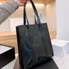 Designer PRA Bag Liten Antique Nappa Leather Large Tote Bag Waterproof Bag Casual Fashion Versatile Metal Triangle Logo Large Capacity Luxury Handbags