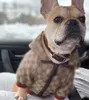 Üst düzey evcil köpek giyim klasik desen moda ayarlanabilir evcil hayvan koşumları ceket sevimli oyuncak kapüşonlar takım elbise küçük yaka