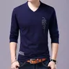 Heren t-shirts modemerk T-shirt voor mannen Koreaans vriendje geschenk trending tops streetwear v nek print lange mouw tee heren kleding 230302